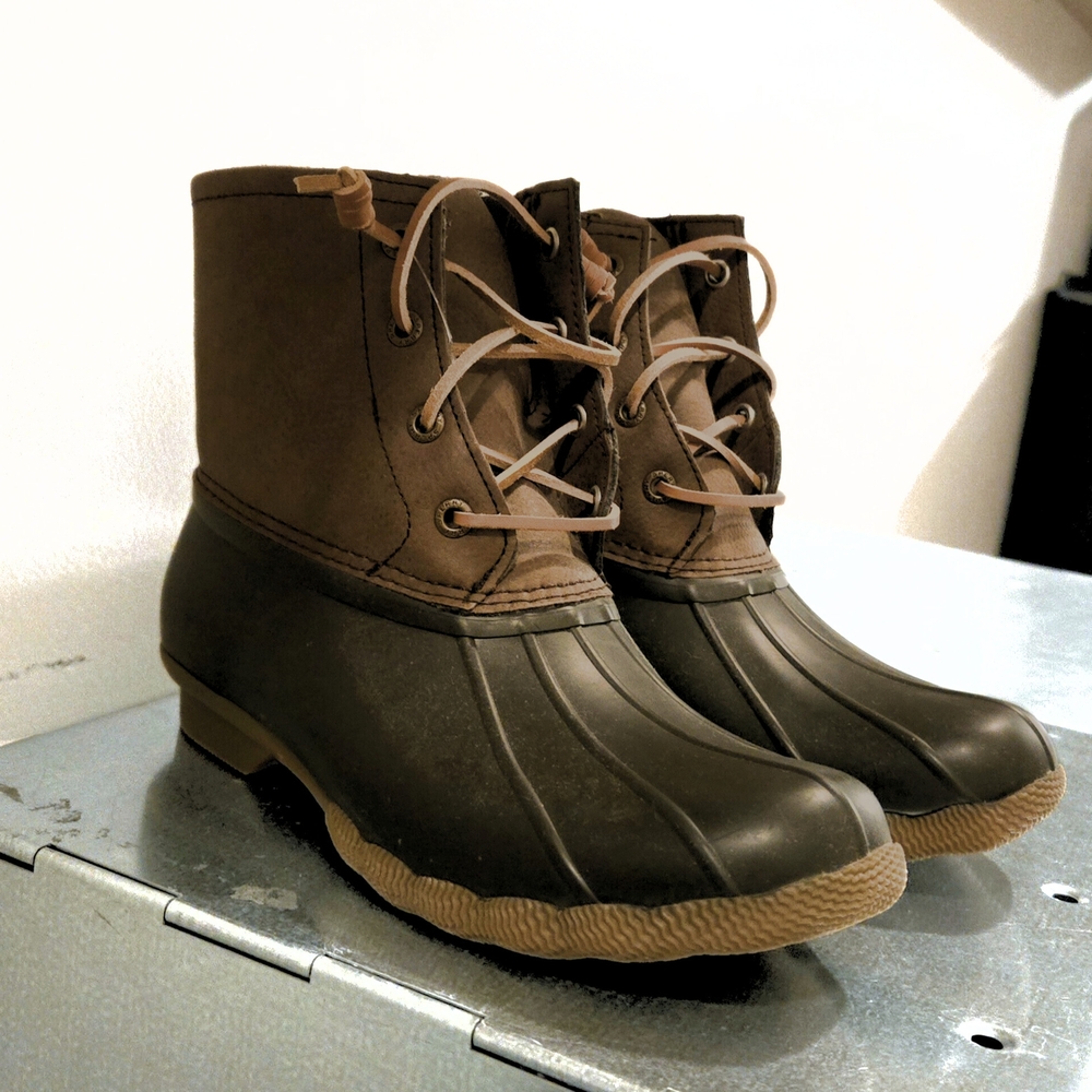 Sperry Womens Two-Tone Duck Boots